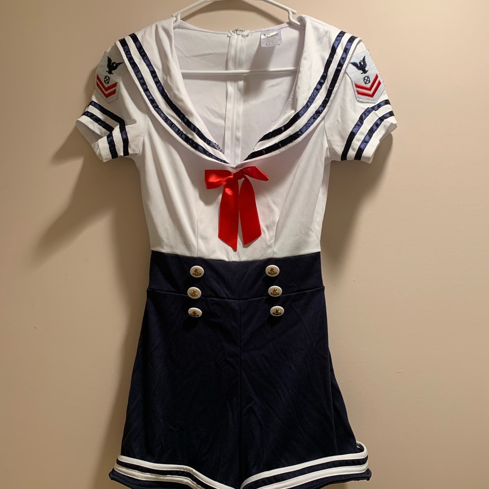 Sailer costume
